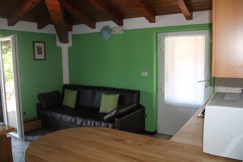 Veranda Beach Apartment Pianello Del Lario Quarto foto